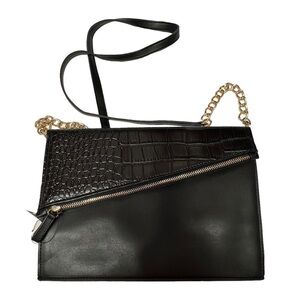 Faux Leather Crocodile Pattern Black Envelope Zip Crossbody Purse
